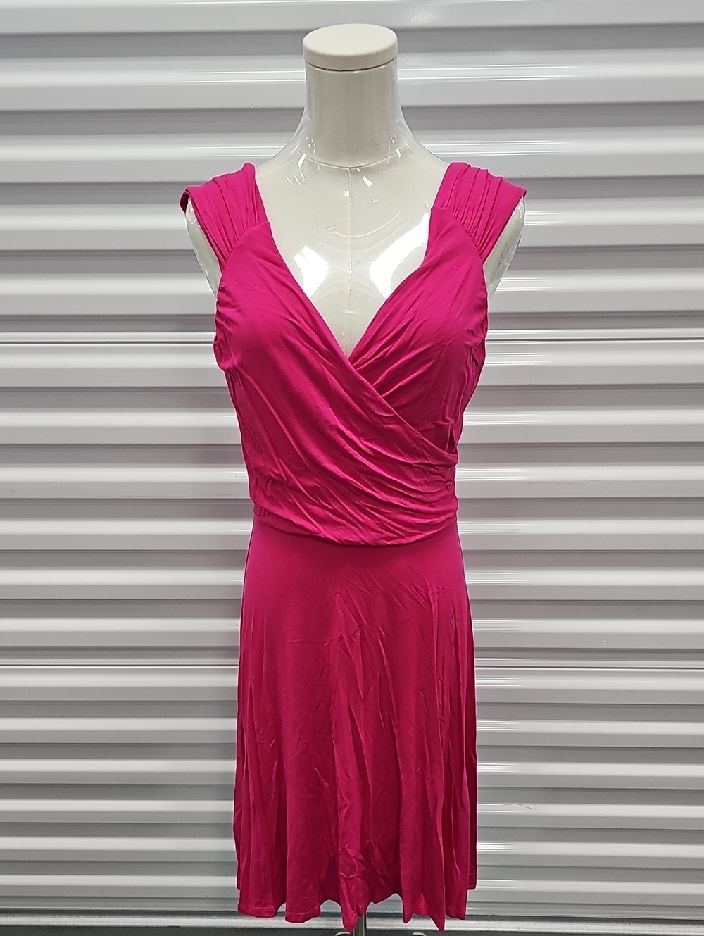 VENUS Fuchsia Sleeveless Wrap Midi Dress